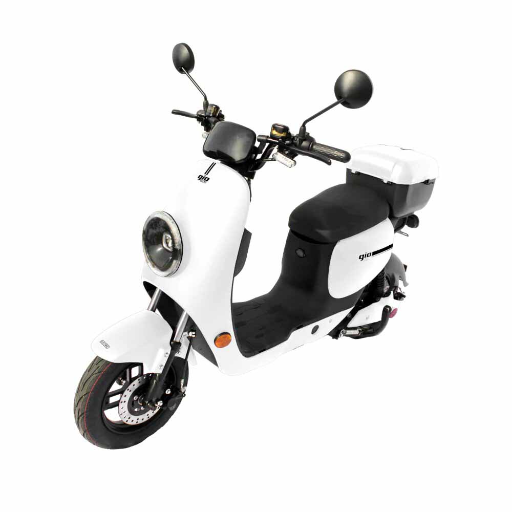 Gio Italia Ultra 800 Watt Electric Limited Speed Motorcycle Scooter2