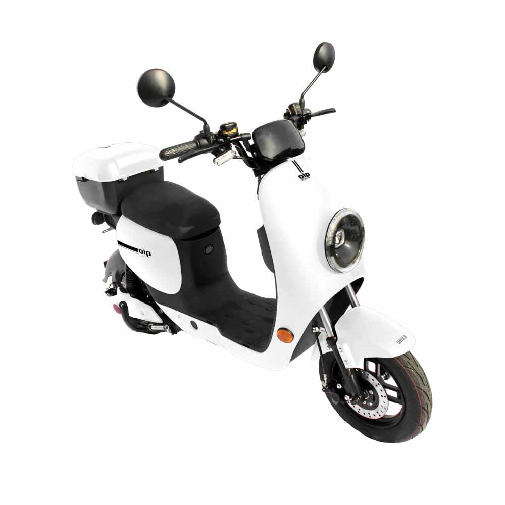 Gio Italia Ultra 800 Watt Electric Limited Speed Motorcycle Scooter3